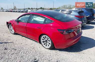 Седан Tesla Model 3 2022 в 