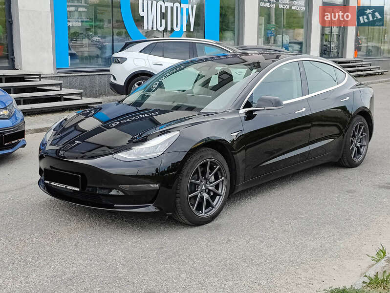 Седан Tesla Model 3 2019 в Киеве фото 3 Седан Tesla Model 3 2019 в Киеве