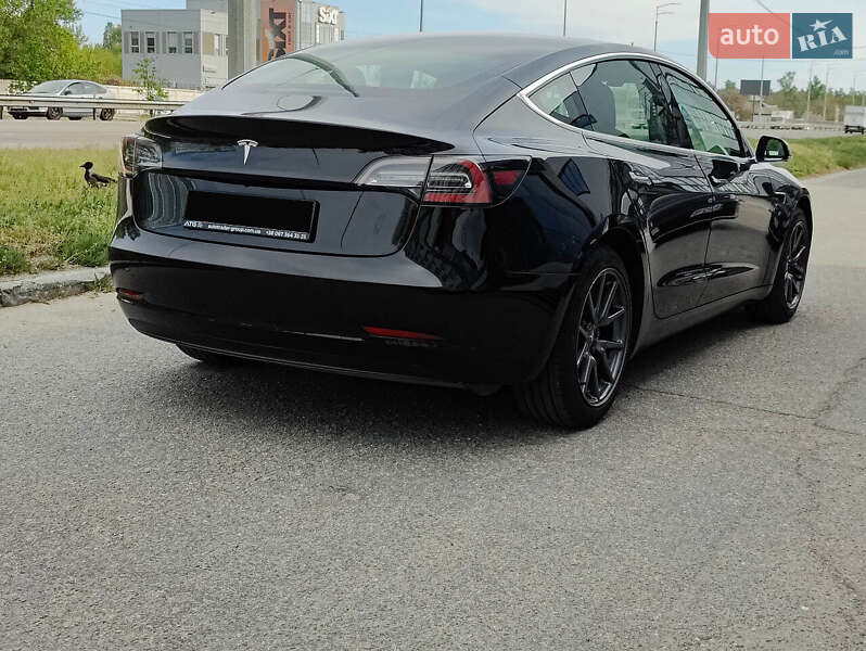 Седан Tesla Model 3 2019 в Киеве фото 9 Седан Tesla Model 3 2019 в Киеве