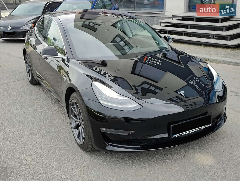 Седан Tesla Model 3 2019 в Киеве фото 7 Седан Tesla Model 3 2019 в Киеве