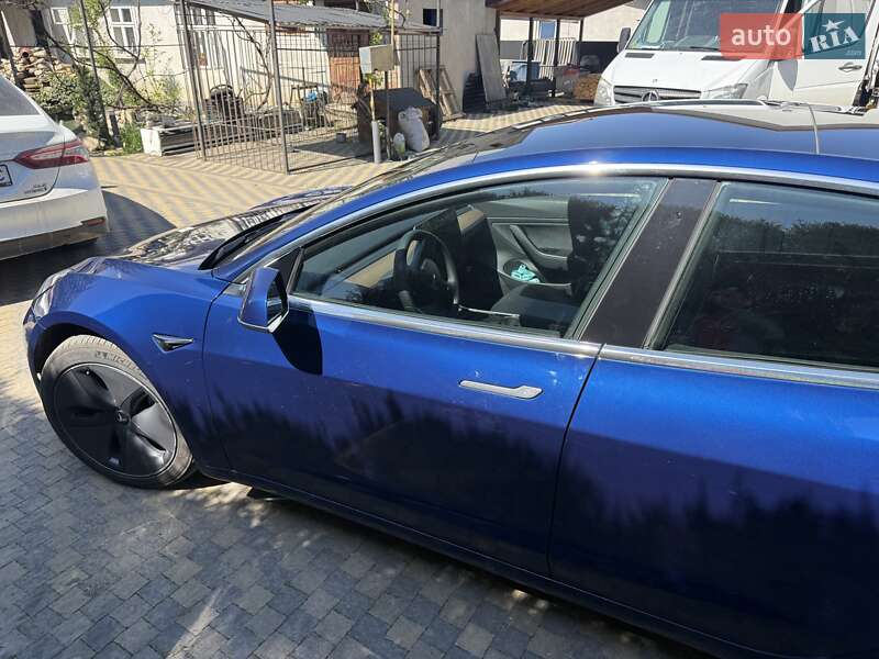 Седан Tesla Model 3 2020 в Чернівцях фото 6 Седан Tesla Model 3 2020 в Чернівцях