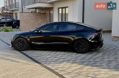 Седан Tesla Model 3 2017 в 