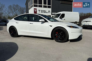 Седан Tesla Model 3 2024 в 