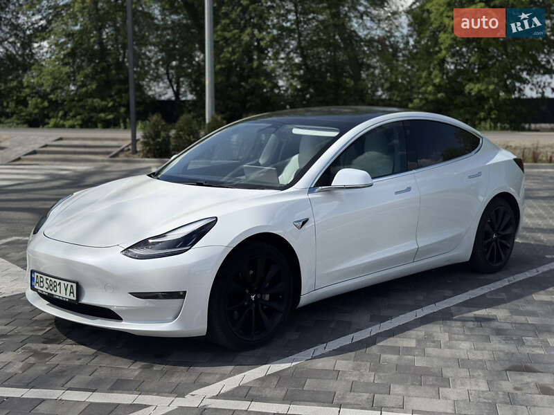 Седан Tesla Model 3 2019 в Виннице