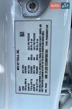 Седан Tesla Model 3 2021 в 