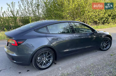 Седан Tesla Model 3 2022 в Тернополе