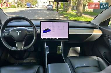 Седан Tesla Model 3 2018 в 