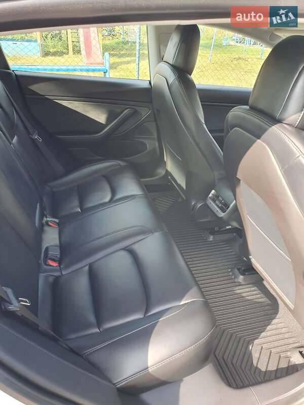 Седан Tesla Model 3 2020 в Рівному фото 47 Седан Tesla Model 3 2020 в Рівному