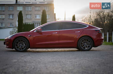 Седан Tesla Model 3 2018 в 