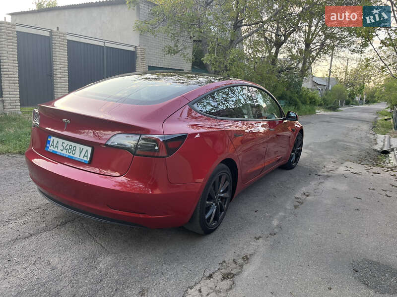 Седан Tesla Model 3 2019 в Одесі