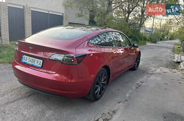 Седан Tesla Model 3 2019 в 