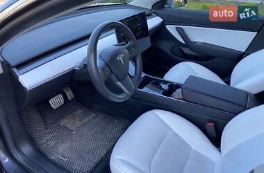 Седан Tesla Model 3 2018 в 
