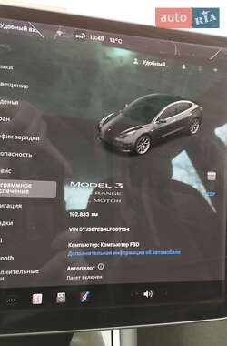 Седан Tesla Model 3 2019 в 