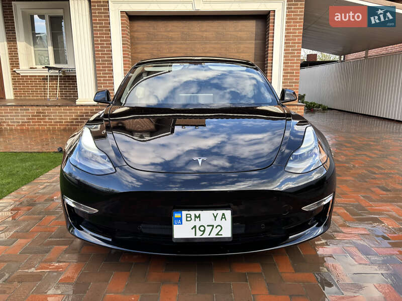 Седан Tesla Model 3 2022 в Сумах