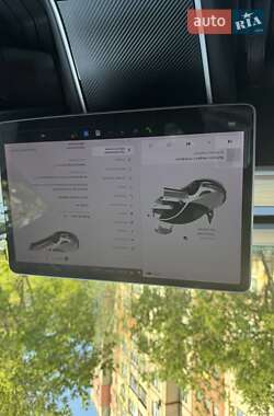 Седан Tesla Model 3 2019 в 