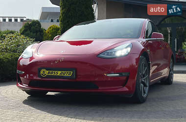 Седан Tesla Model 3 2019 в 