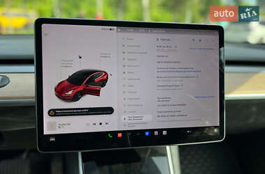 Седан Tesla Model 3 2019 в 