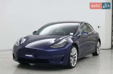 Седан Tesla Model 3 2018 в 