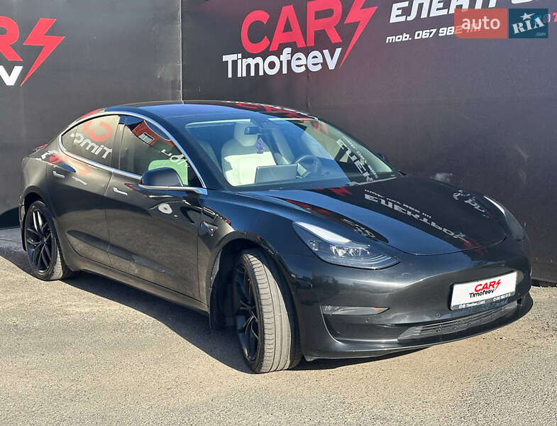 Tesla Model 3 2018