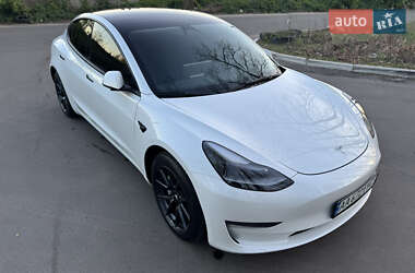 Седан Tesla Model 3 2022 в Києві