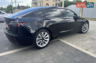 Седан Tesla Model 3 2020 в 
