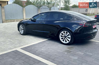 Седан Tesla Model 3 2020 в 