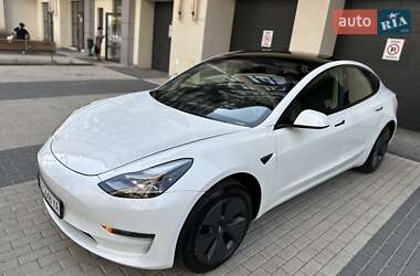 Седан Tesla Model 3 2023 в 