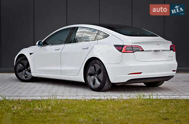 Седан Tesla Model 3 2019 в 