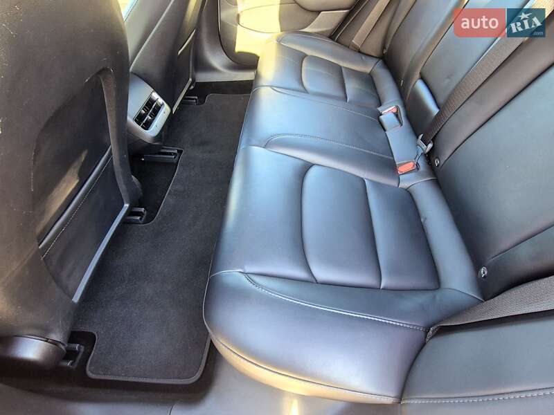 Седан Tesla Model 3 2021 в Одессе