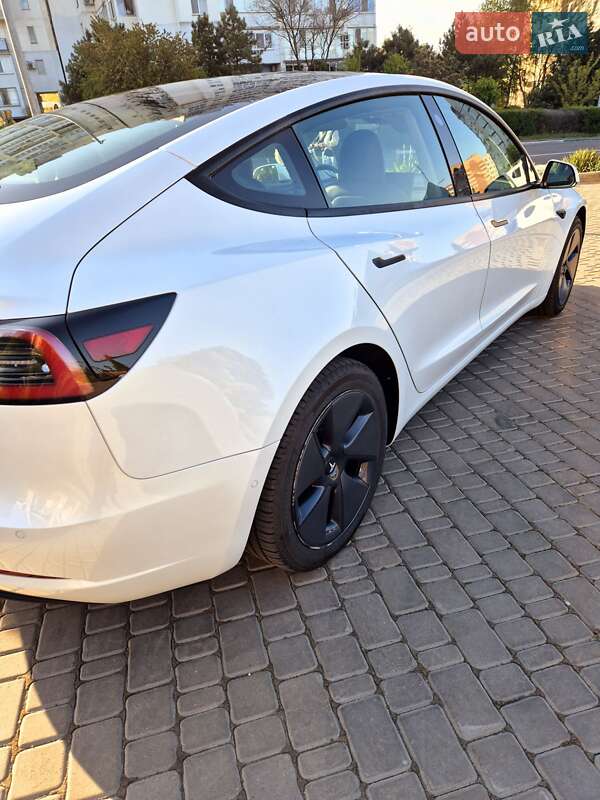 Седан Tesla Model 3 2021 в Одессе