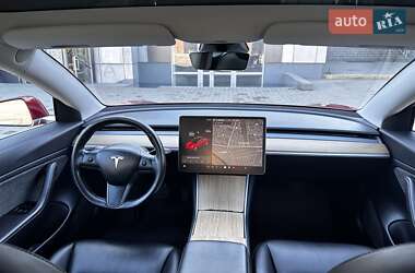 Седан Tesla Model 3 2018 в 