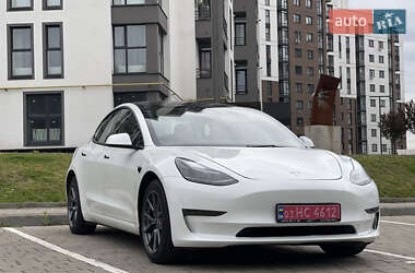 Седан Tesla Model 3 2023 в Луцке