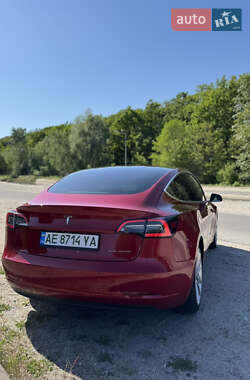 Седан Tesla Model 3 2018 в 