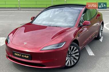 Внедорожник / Кроссовер Tesla Model 3 2024 в 