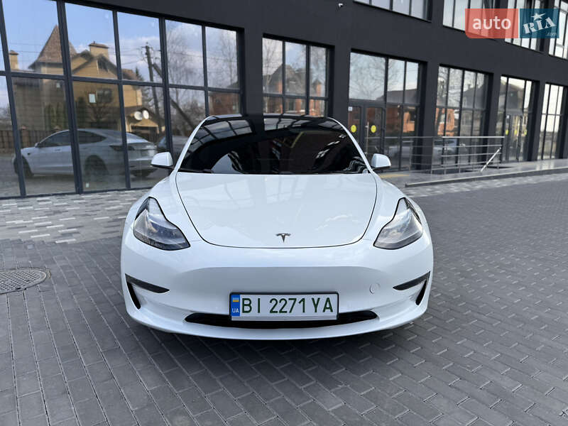 Седан Tesla Model 3 2021 в Полтаве