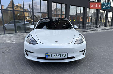 Седан Tesla Model 3 2021 в 
