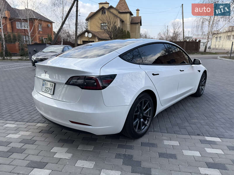 Седан Tesla Model 3 2021 в Полтаве