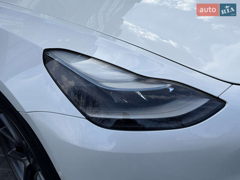Седан Tesla Model 3 2021 в Полтаве