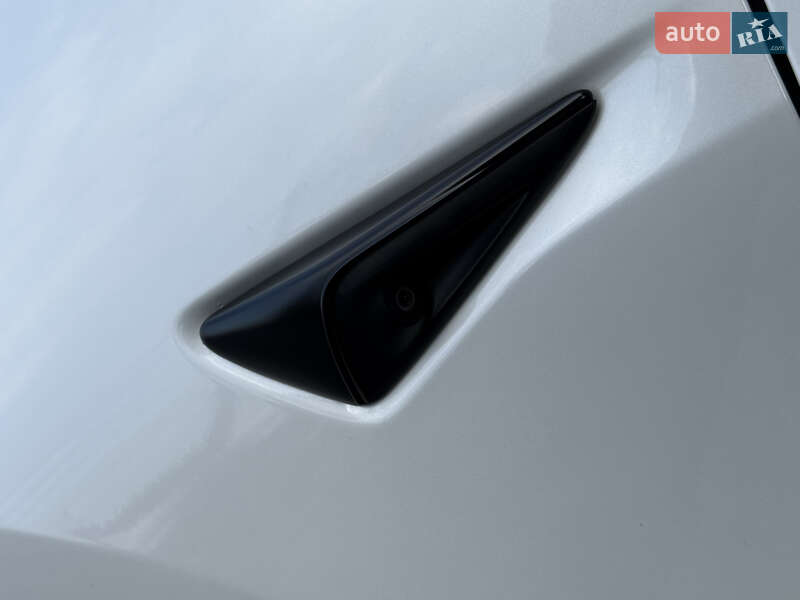 Седан Tesla Model 3 2021 в Полтаве