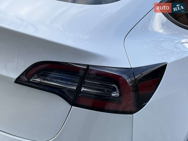 Седан Tesla Model 3 2021 в Полтаве