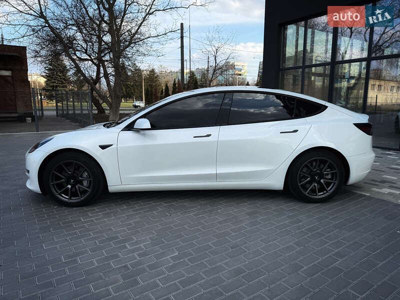 Седан Tesla Model 3 2021 в Полтаве