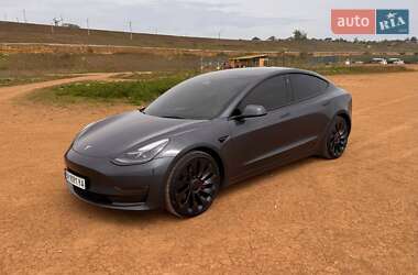 Седан Tesla Model 3 2023 в Одессе