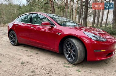 Седан Tesla Model 3 2018 в 