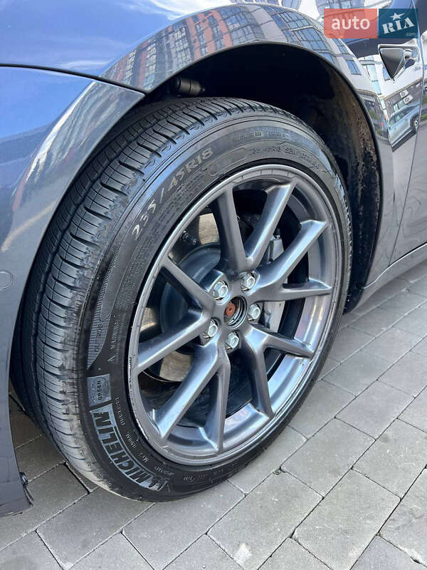 Седан Tesla Model 3 2022 в Луцьку
