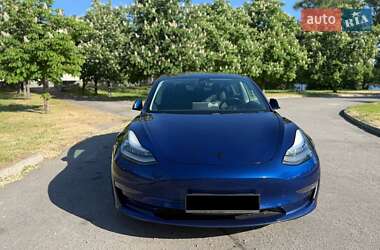 Седан Tesla Model 3 2018 в 