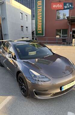 Седан Tesla Model 3 2022 в Киеве