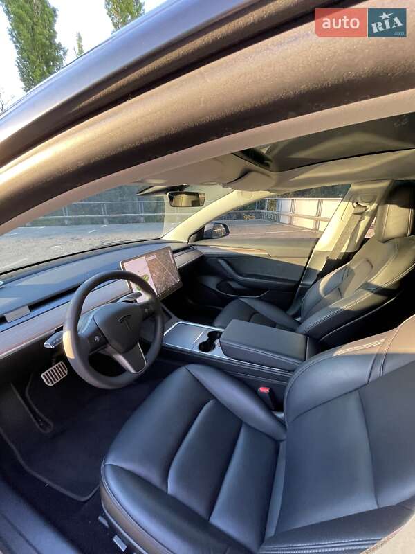Седан Tesla Model 3 2022 в Києві