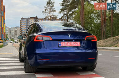 Седан Tesla Model 3 2019 в 