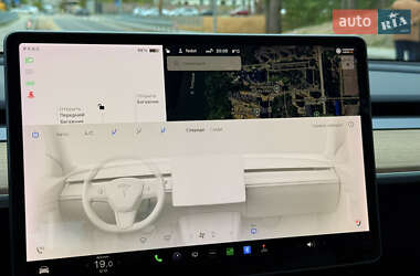 Седан Tesla Model 3 2019 в 