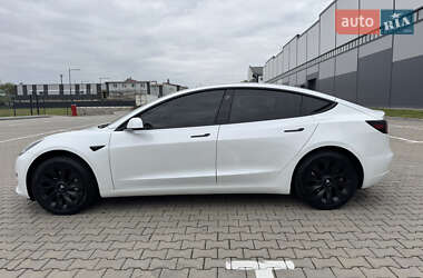 Седан Tesla Model 3 2020 в 
